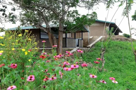 Mount K Resort - Hostel Отели рядом с достопримечательностью «Sivali Central College Playground»