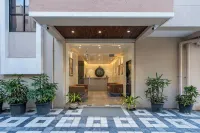 Hotel StayBird - Cove, Kharadi