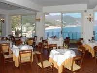 Bay Palace Mazzarò Hotels in der Nähe von Strand Spisone