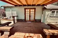 Cozy Cabin in Springfield’s Historic District • Near Autzen Stadium