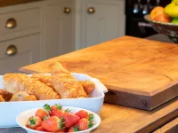Islip Mill House - Beautiful Riverside Home Hotels in Kettering