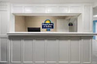 Days Inn & Suites by Wyndham Vicksburg