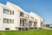 The Offshore Hotels near Ditch Plains Beach