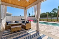 Chic Shack by AvantStay Private Pool Walk to Beach Sleeps 13