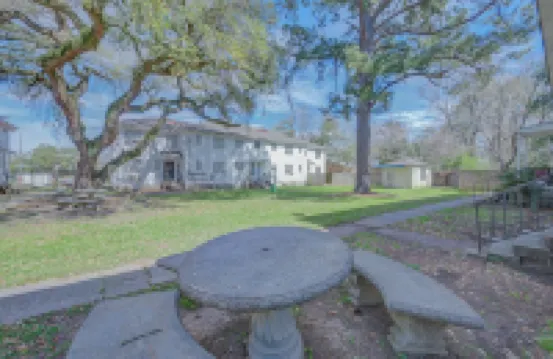 Cozy 1Br Retreat – 5 Mins to LSU & Downtown Br!