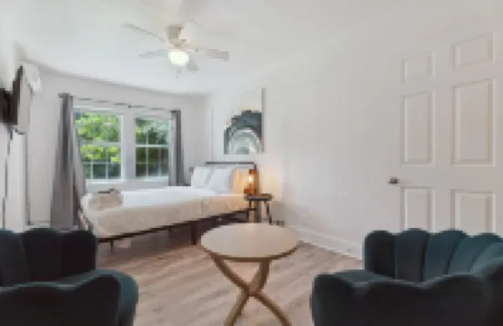 Cozy Studio with Kitchenette and Fast Wi-Fi - Inviting Arts District Haven