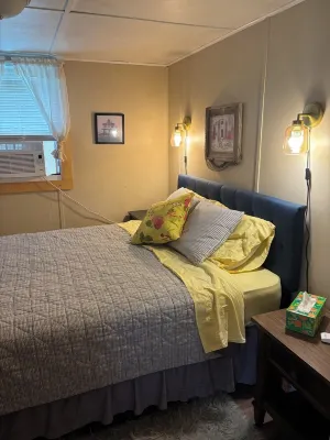 Sandpiper Cottage: Lakeside, Boat Slip, Beach, Family Friendly, Kayaks