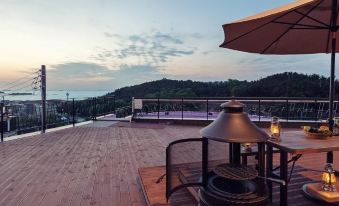 Den Pension in Daebu Island (Yeongheung Island)