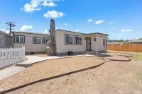 4-bedroom house in charming El Cajon with AC, WiFi