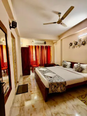 Binodini Hotel & Restaurant Hotels near BIRBANGSHI TEMPLE