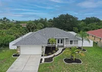 Endless Summer Villa with heated salt water pool Family Church PC附近的飯店