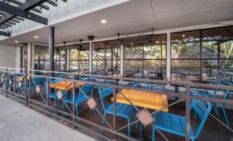 Best Western Plus Palm Court Hotel