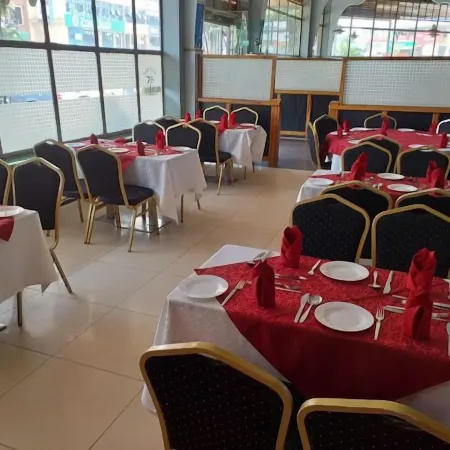 The Coconut Grill Hotel