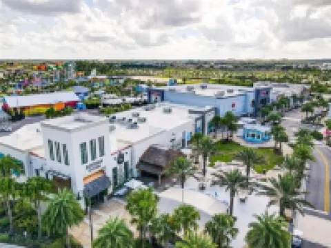 NEW La Vida Margarita 8BD Pool/Spa Cottage w/ Water Views Margaritaville Resort