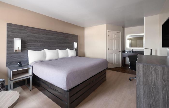 Baymont by Wyndham Commerce GA Near Tanger Outlets Mall