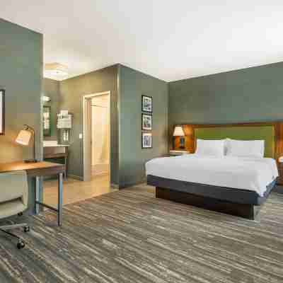 Hampton Inn & Suites Coeur d' Alene Rooms