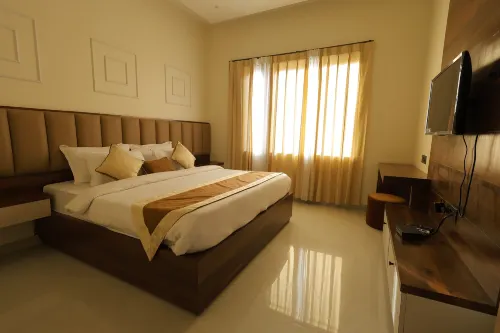 Dhanshree Resort Hotels in Hatikhuli T.E.