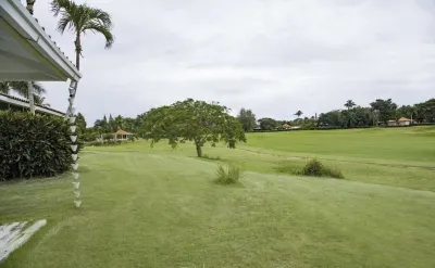 Fantastic Golf-View Villa. W/ Jacuzzi, Maid 住宿飯店