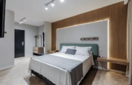 帕拉堤米納斯酒店