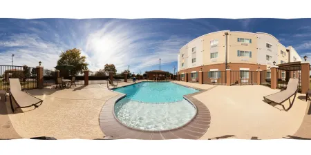Candlewood Suites Baytown Отели в г. Бейтаун