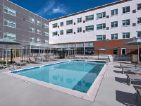 เอเลเมนท์ พาล์มเดล โรงแรมในปาล์มเดล