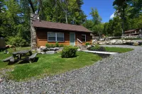 Walk to Beach - Close to Town - Pet Friendly Cabin