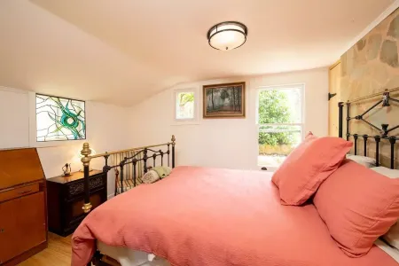 Delphi, Adelaide Hills Garden BnB