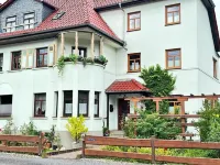 Apartment Burgblick in a quiet and central location in the villa district Hotels in Bad Blankenburg