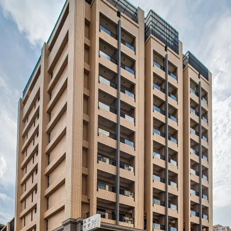 Water Woods Inn Отели рядом с достопримечательностью «Станция метро Ecological District»