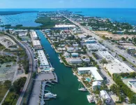 Cozy 1 bedroom 1 bath condo minutes from Sombrero beach.