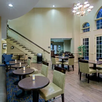 Hampton Inn Salem East-Electric Road Отели в г. Сейлем