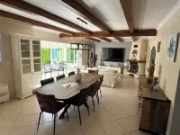 Charming Villa in Provence Forcalqueiret 호텔