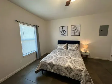 Grace Home - 2 Queen, TV, Washer