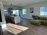 Charming 2-bedroom apartment with WiFi, AC in beautiful Burbank