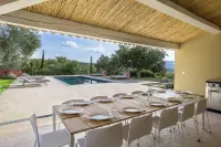 Villa, 330 m2, heated pool from 8/04 to 4/11