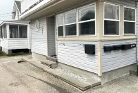 Light and airy First floor 3-bedroom apartment by Hampton Beach