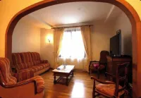 Capucine's house Les Moutiers-en-Cinglais 호텔