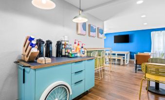 Spark by Hilton Modesto