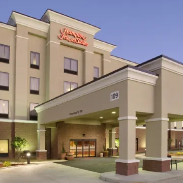 Hampton Inn & Suites McComb