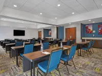 Hampton Inn by Hilton Las Vegas Strip South Hotels near Bass Pro Shops