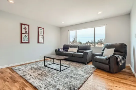 Spacious 4-bedroom house in charming Centennial with AC, WiFi