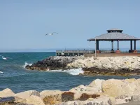 The Beach Loft - 5 Min from Whihala Beach,  30 Min. from Chicago Navy Pier Hotels in Whiting