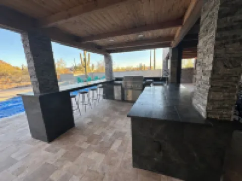 Spacious 5 bed/5 bath house at Superstition Mountains. Hiking. Pool. Spa. Views!