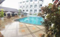 阿芒酒店 - 泳池