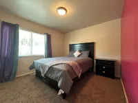 Angkla suits 4-bedroom house located in E.G with WiFi, washer, dryer and garage Hotels near Walmart Supercenter