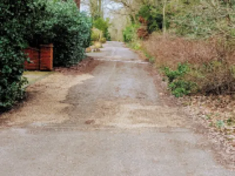 Oaklawn Apartment - Sleeps 4 Parking & Garden Hotels in Woking