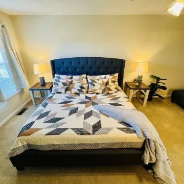Pet Friendly/ Minutes from Fort Novosel w/Pool Access