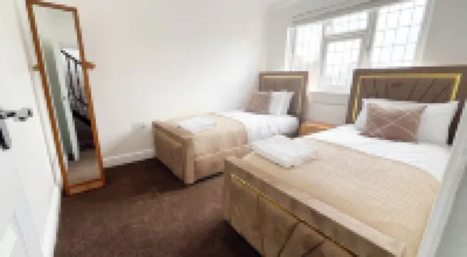 Luxury 4 bed house in Dagenham, United Kingdom