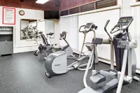 Hilo Hawaiian Hotel, Trademark Collection by Wyndham - salle de sport
