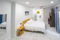 PARSONS HIDEAWAY CLOSE TO EVERYTHING IN TAMPA